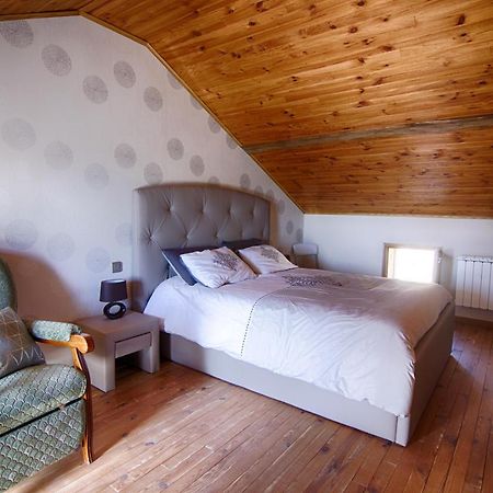 Chambre D'Hotes Au Chant Des Vents Thurageau Exterior foto