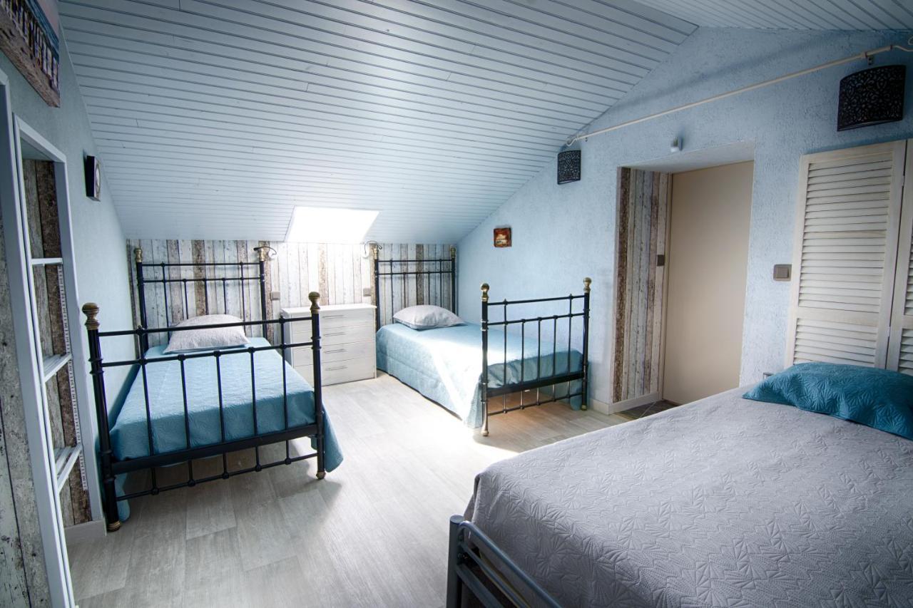 Chambre D'Hotes Au Chant Des Vents Thurageau Exterior foto